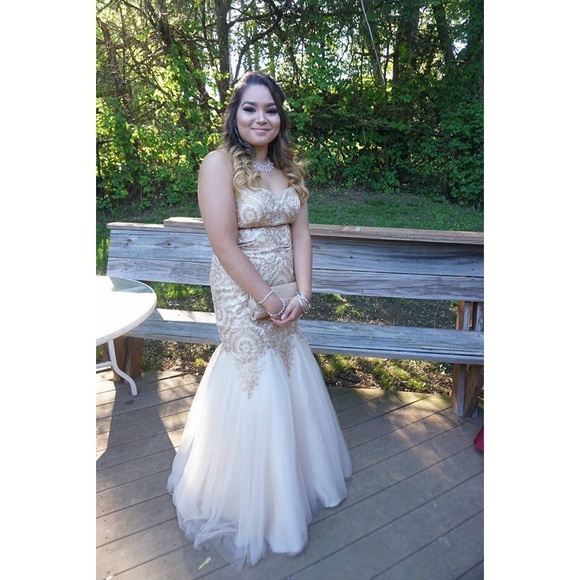 Dresses & Skirts - Champagne/Gold Mermaid Prom Dress